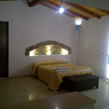 Agriturismo La Quercia Летний дом *